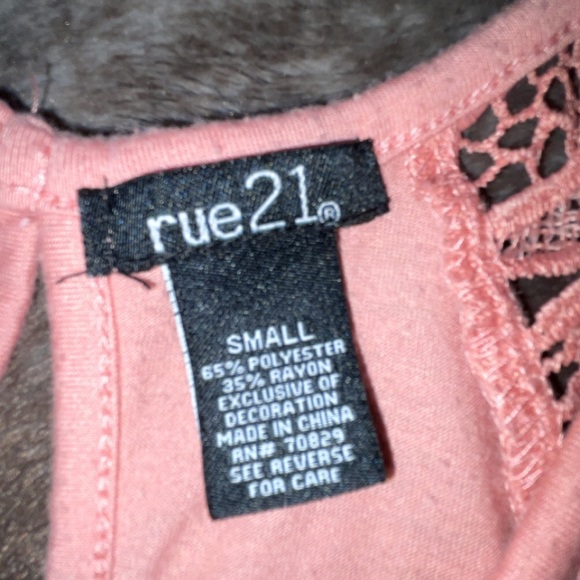 Tank top - Picture 2 of 2